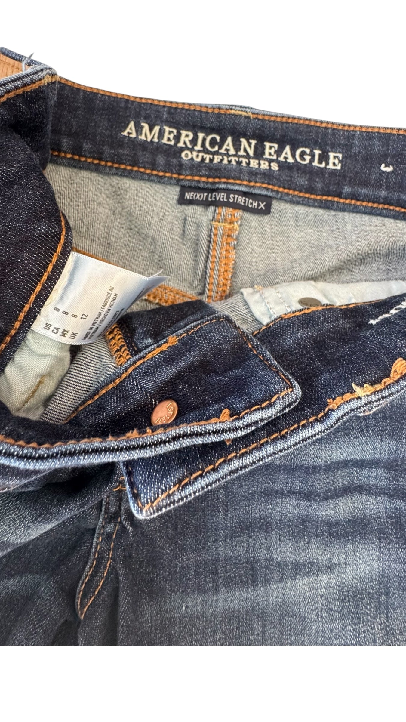 AMERICAN EAGLE SHORTS/8