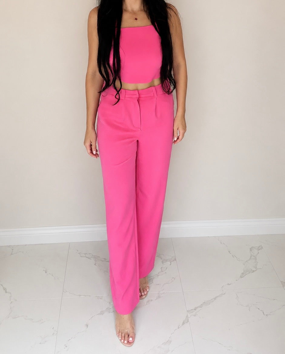 SLEEVELESS CROP TOP & BUTTON CLOSURE PANTS SATIN 2PC. SET