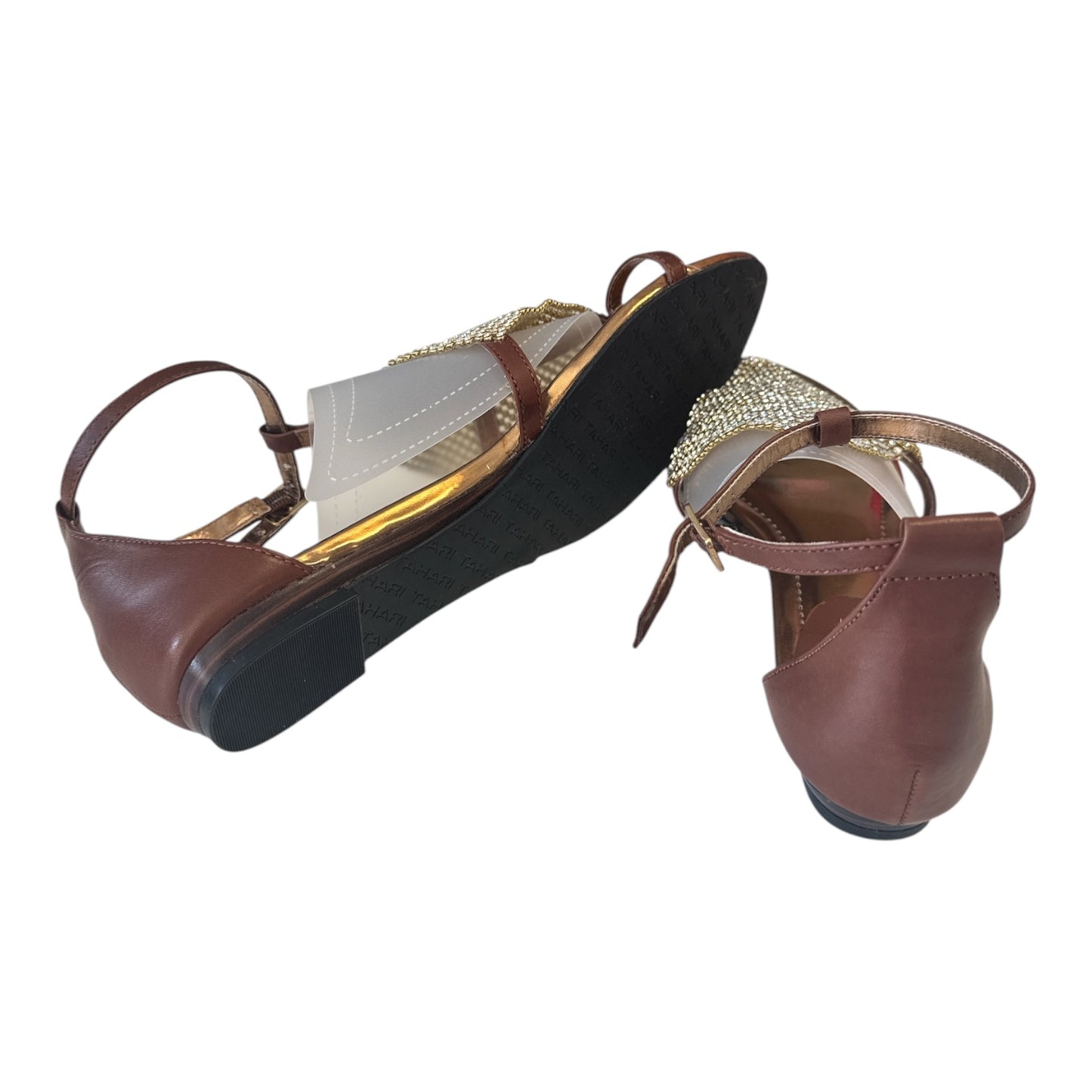 TAHARI SANDALS SIZE 8