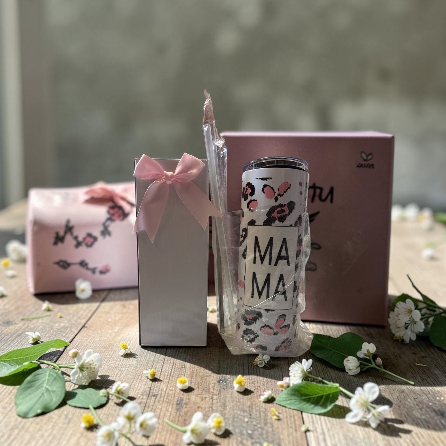 PINK LEOPARD “MAMA” TUMBLER GIFT SET – 20 OZ