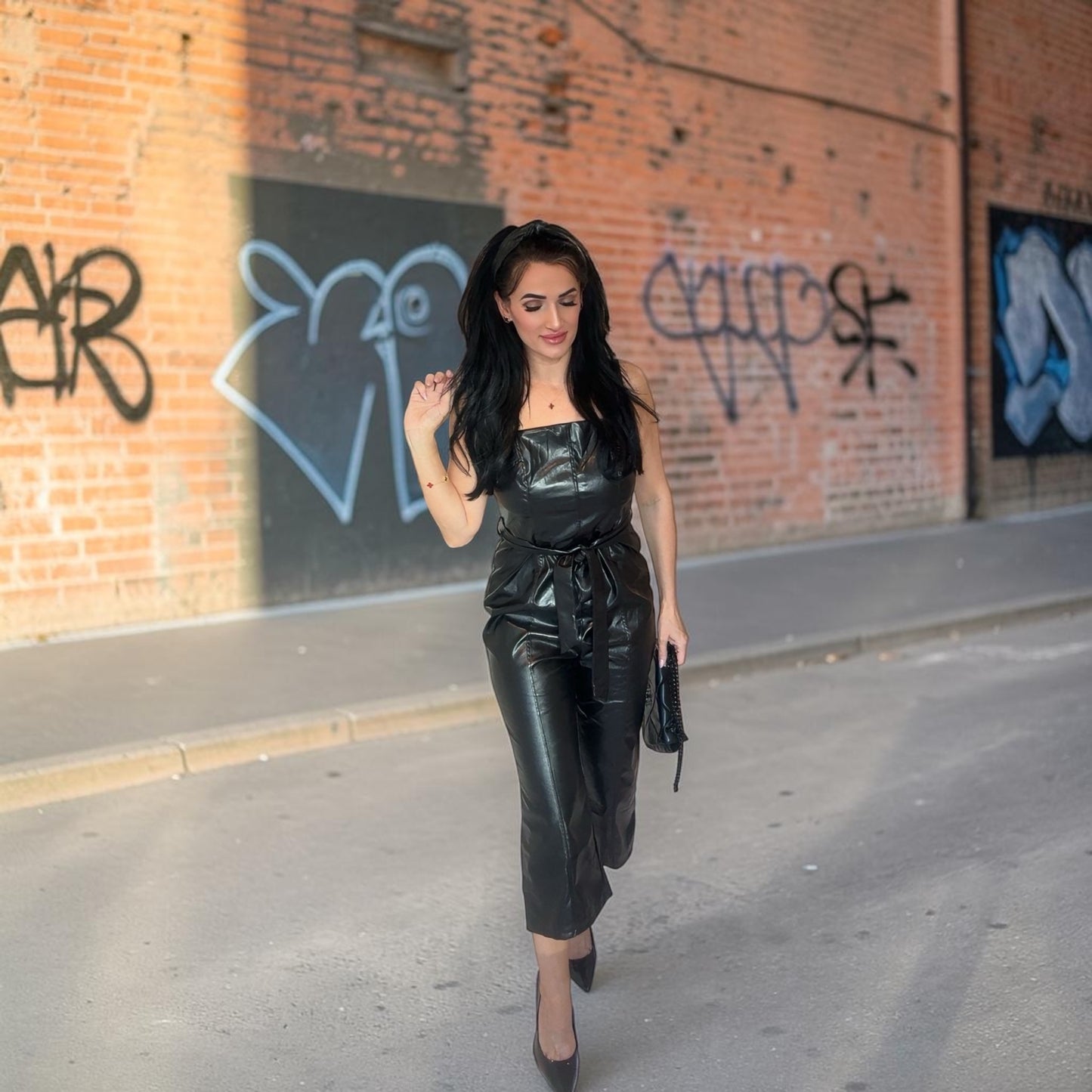 WOMEN'S SLEEVELESS PU LEATHER SELF TIE WIDE LEG JUMPSUIT