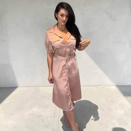 WOMEN'S SHORT SLEEVE BUTTON UP BELTED SATIN MIDI DRESS