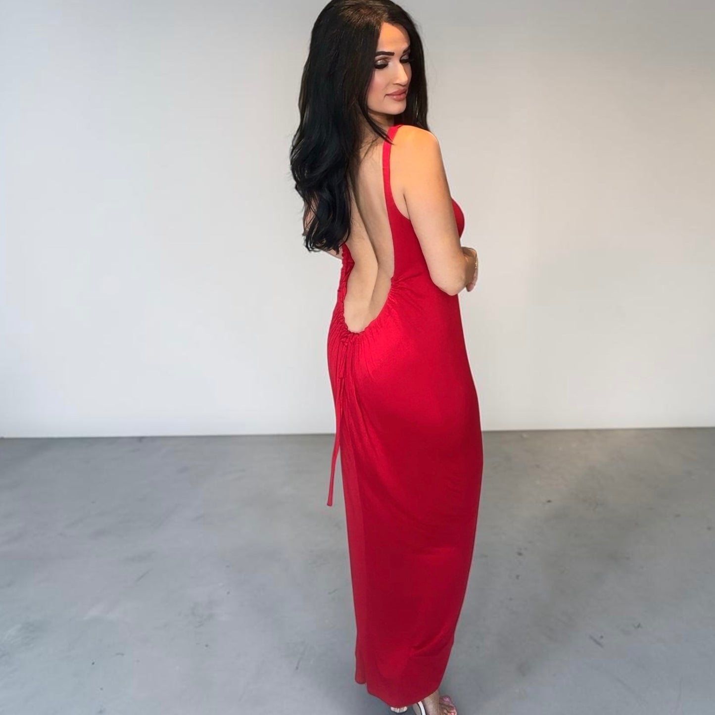 WOMEN'S SLEEVELESS OPEN BACK BODYCON MAXI DRESS